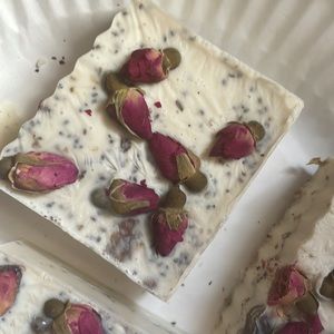 2 Homemade oatmeal soap